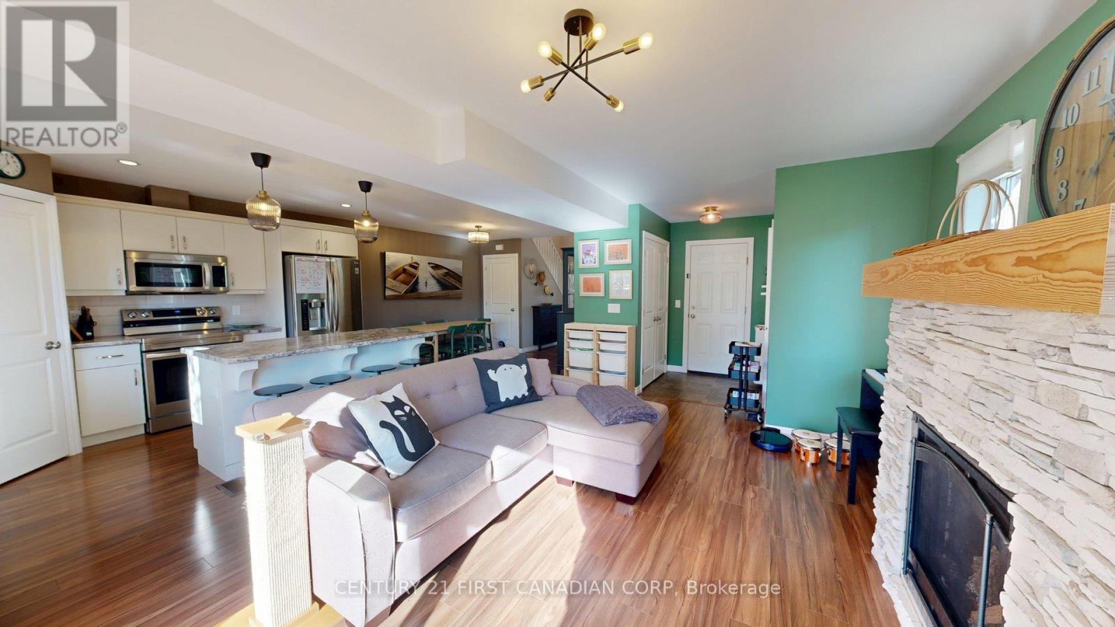 120 Edison Street, St. Marys, Ontario  N4X 0A8 - Photo 18 - X12488444