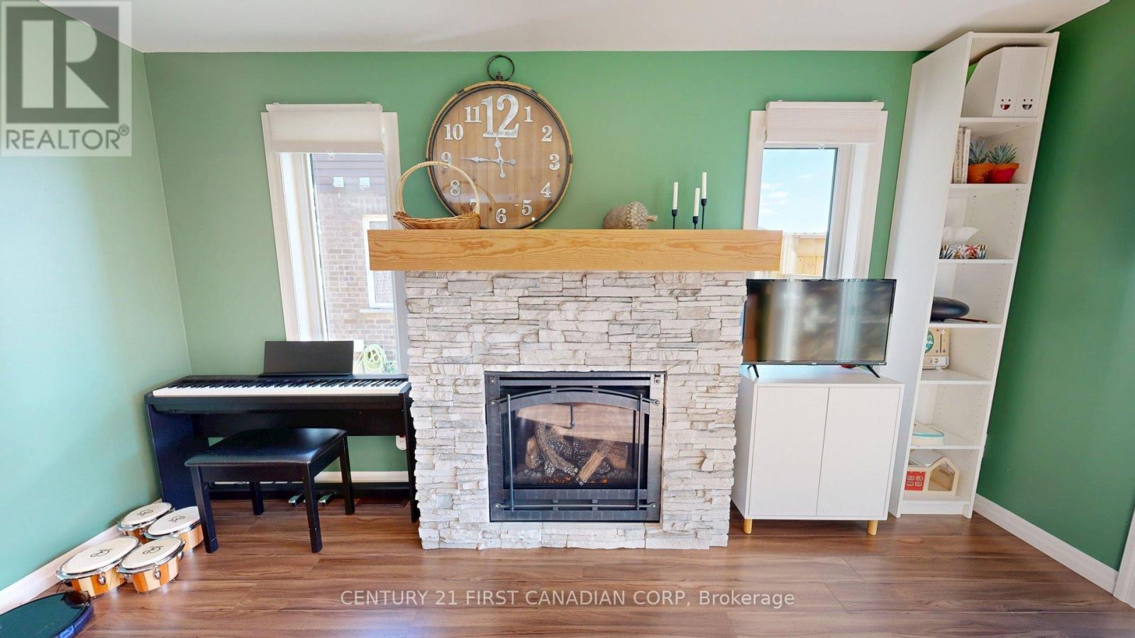 120 Edison Street, St. Marys, Ontario  N4X 0A8 - Photo 21 - X12488444