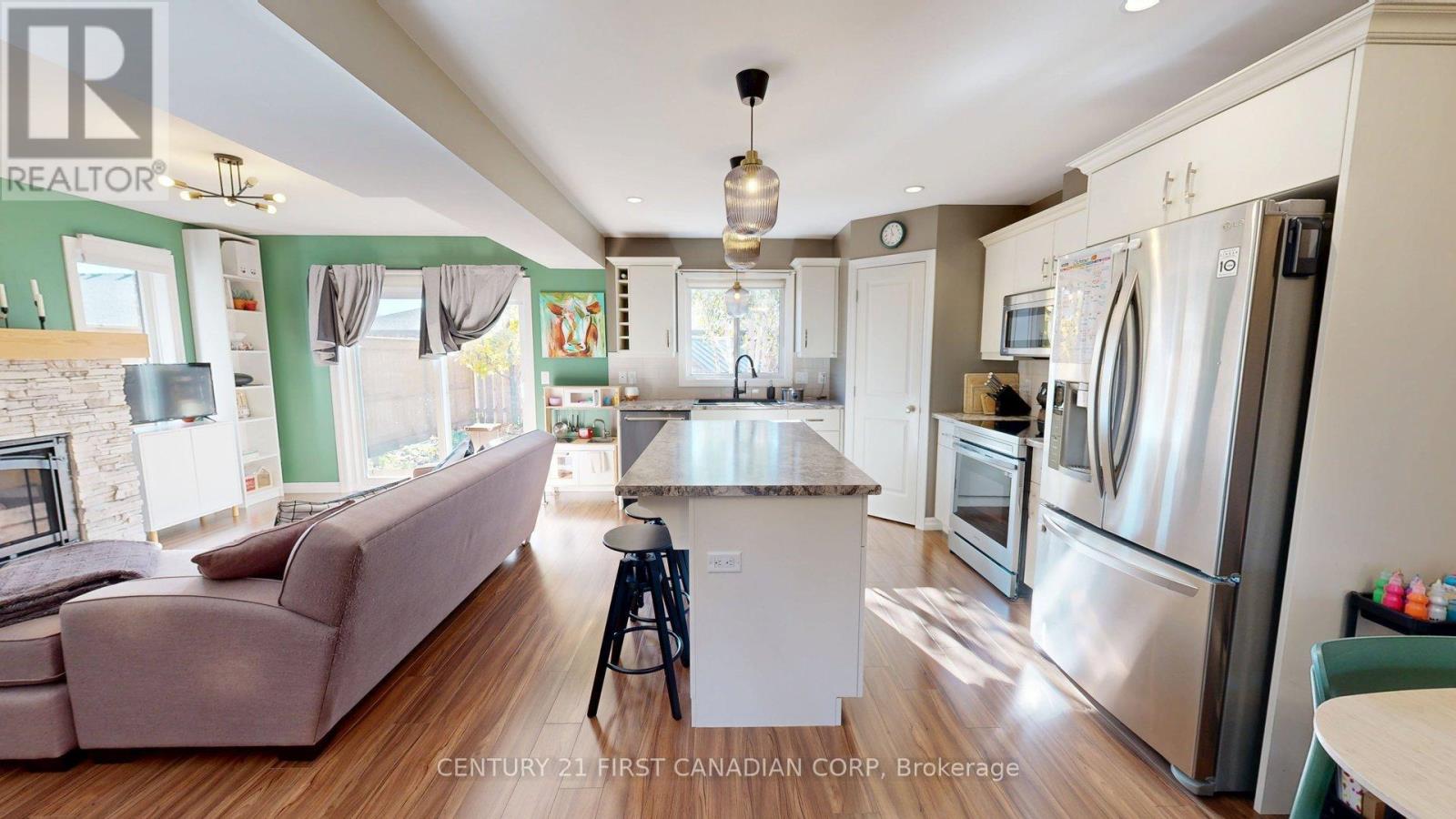 120 Edison Street, St. Marys, Ontario  N4X 0A8 - Photo 9 - X12488444