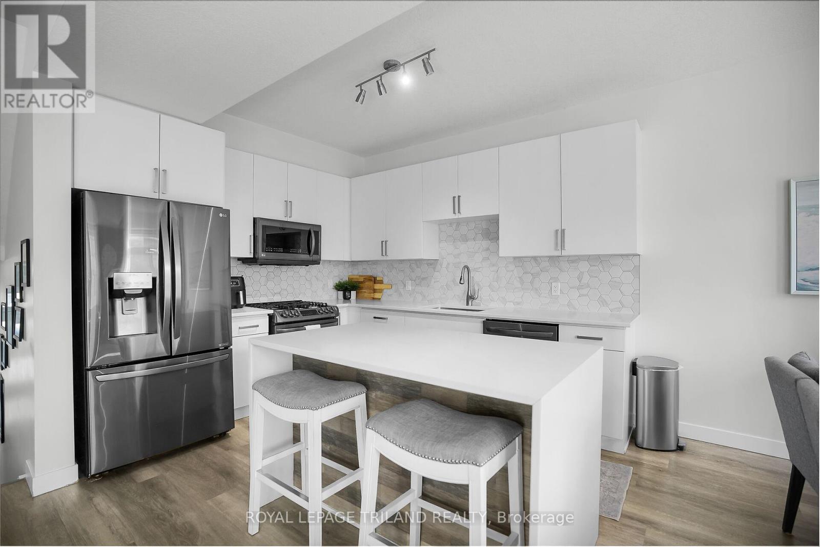 39 - 3380 Singleton Avenue, London South, Ontario  N6L 0E8 - Photo 12 - X12488716