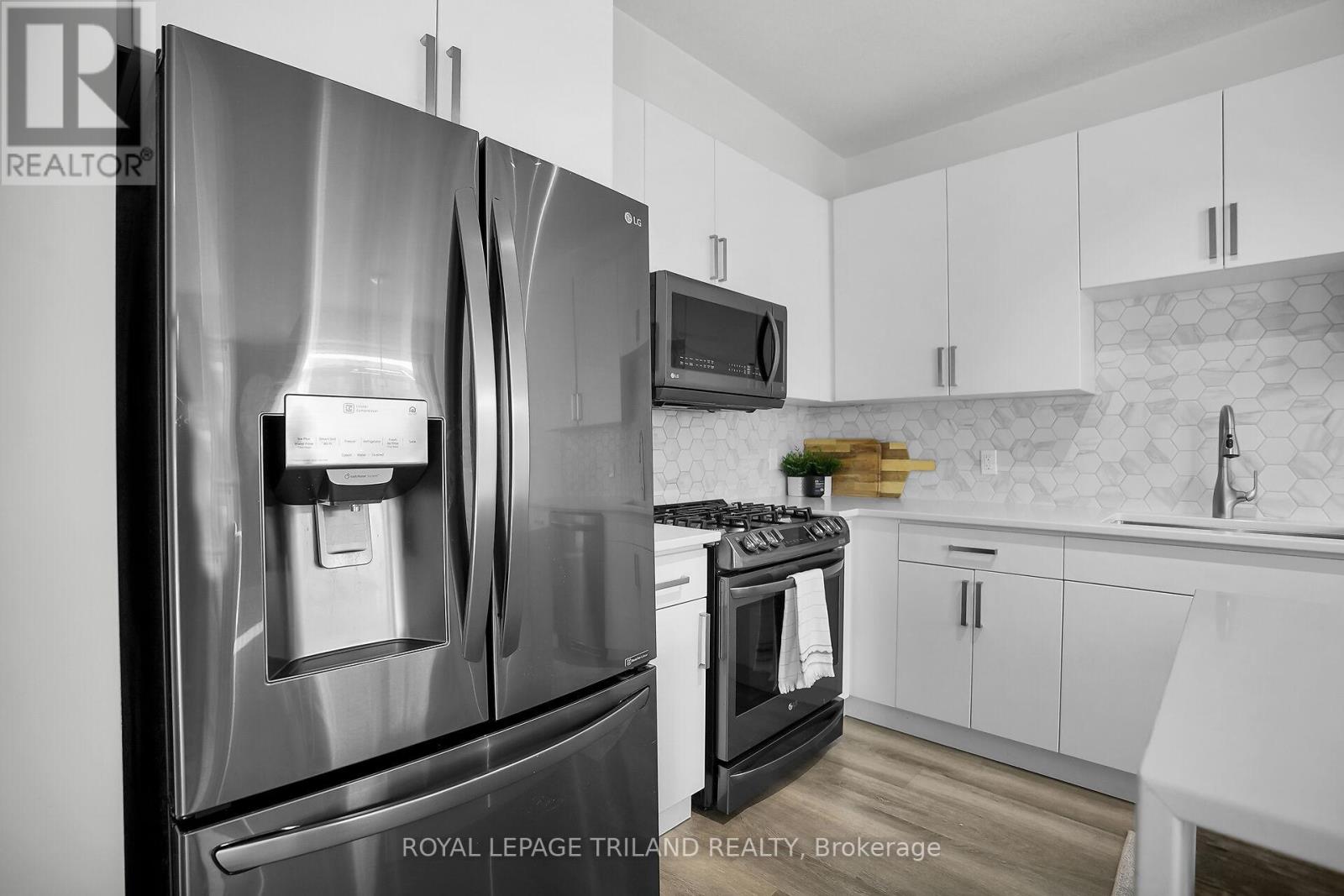 39 - 3380 Singleton Avenue, London South, Ontario  N6L 0E8 - Photo 13 - X12488716