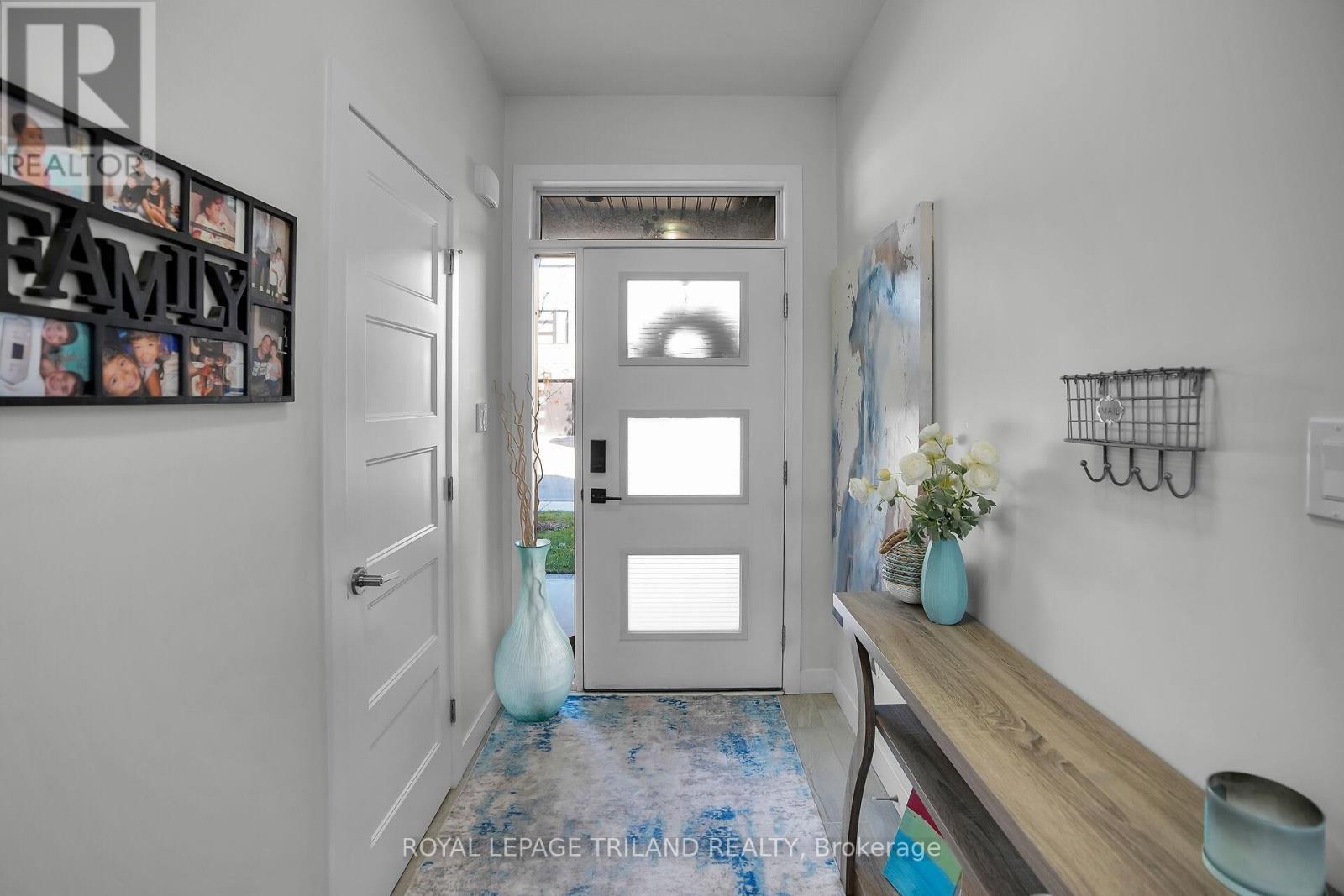 39 - 3380 Singleton Avenue, London South, Ontario  N6L 0E8 - Photo 3 - X12488716