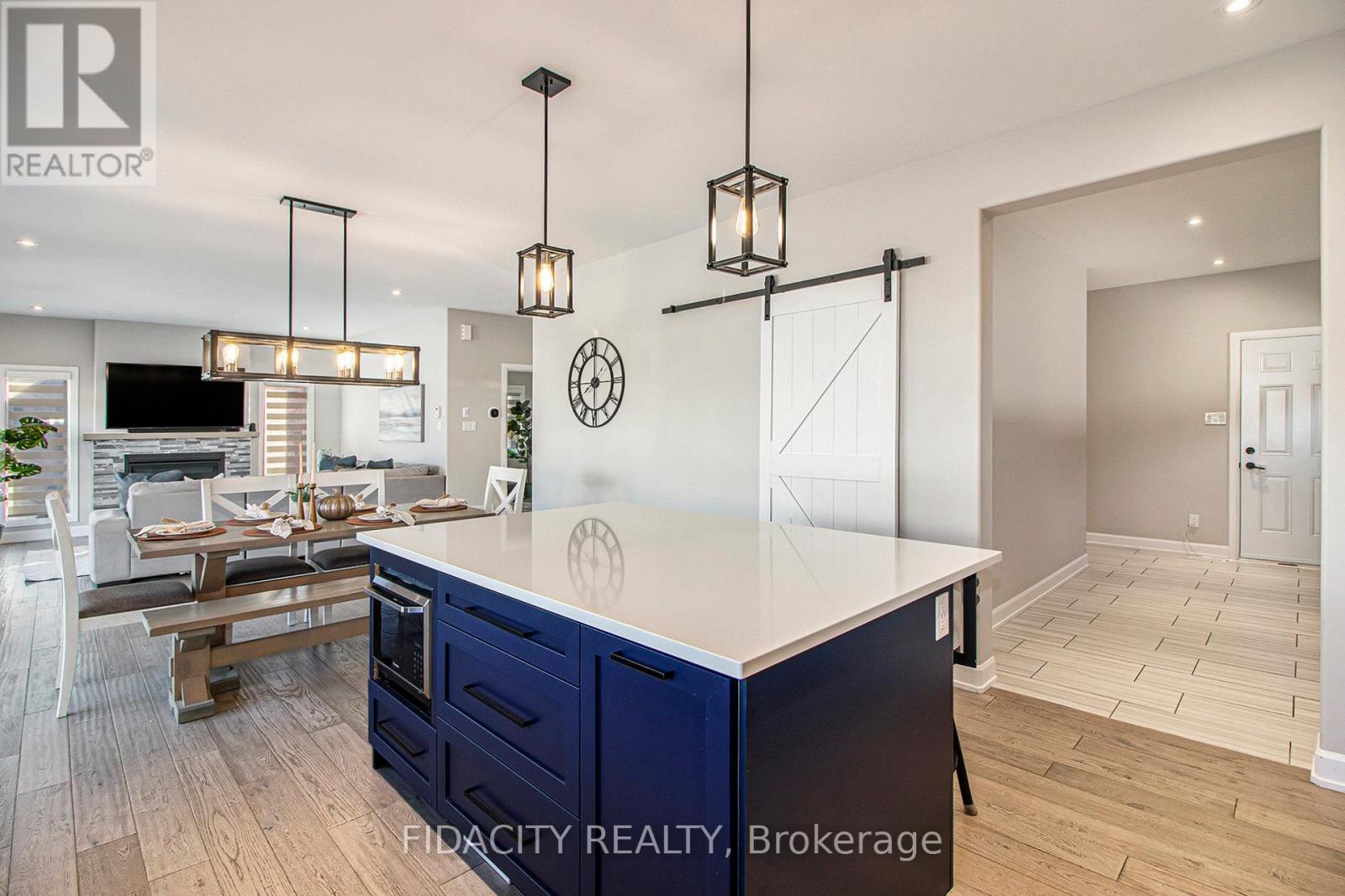 649 Misty Street, Russell, Ontario  K4R 0E7 - Photo 16 - X12488160