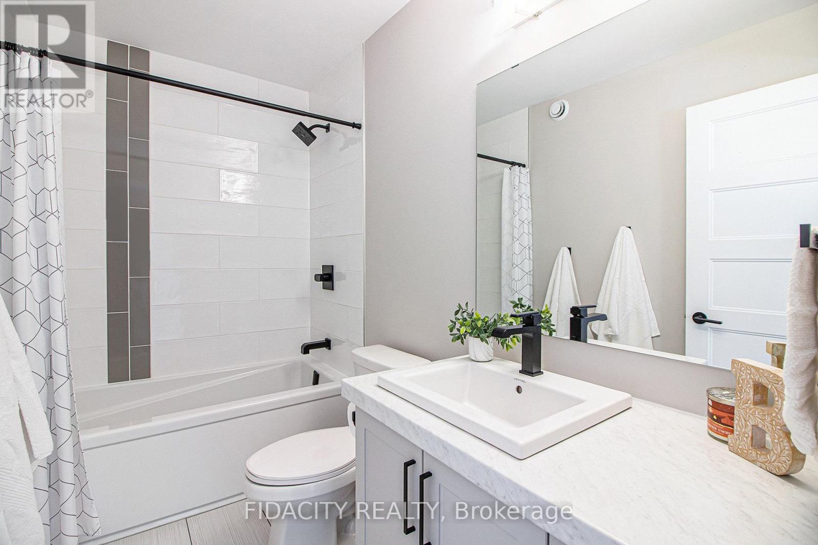 649 Misty Street, Russell, Ontario  K4R 0E7 - Photo 33 - X12488160