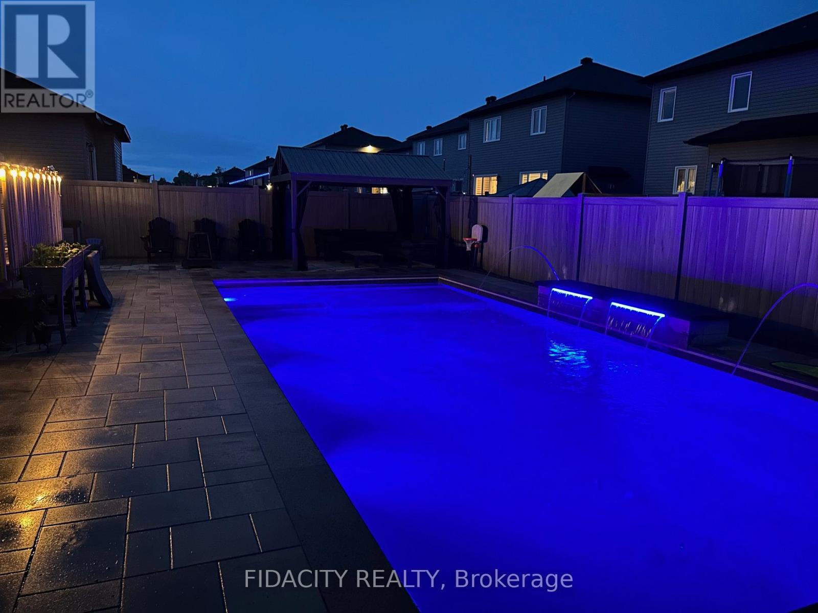 649 Misty Street, Russell, Ontario  K4R 0E7 - Photo 45 - X12488160