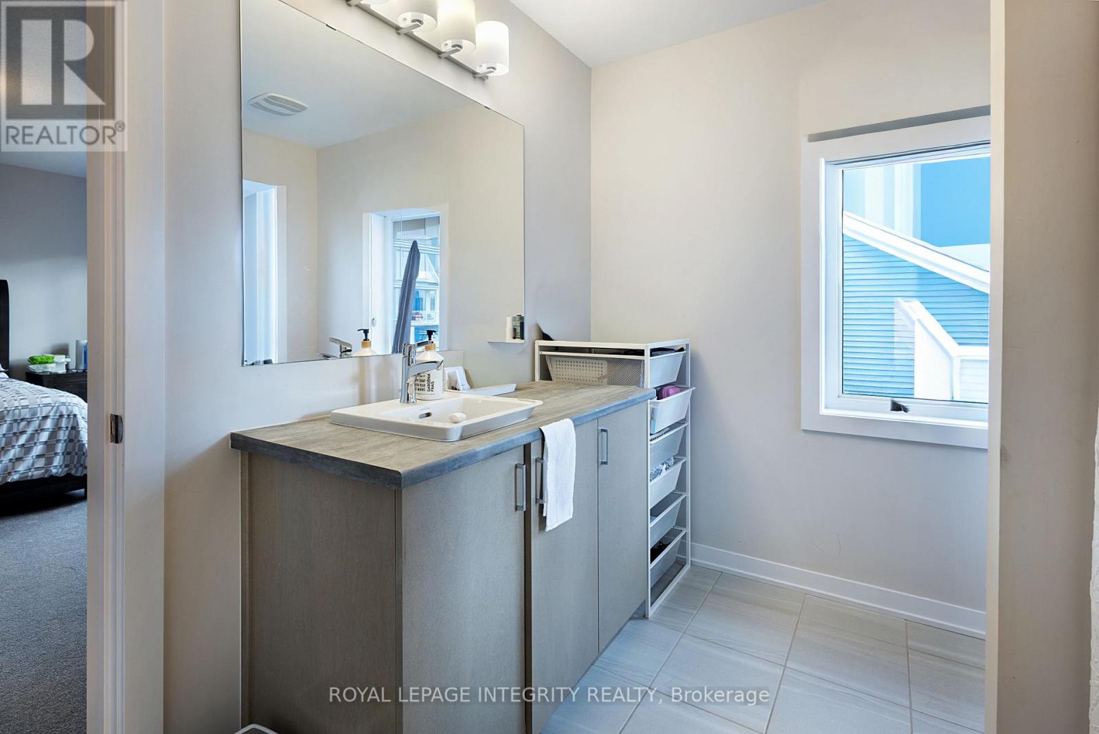 400 Epoch Street, Ottawa, Ontario  K2J 6X5 - Photo 19 - X12488348