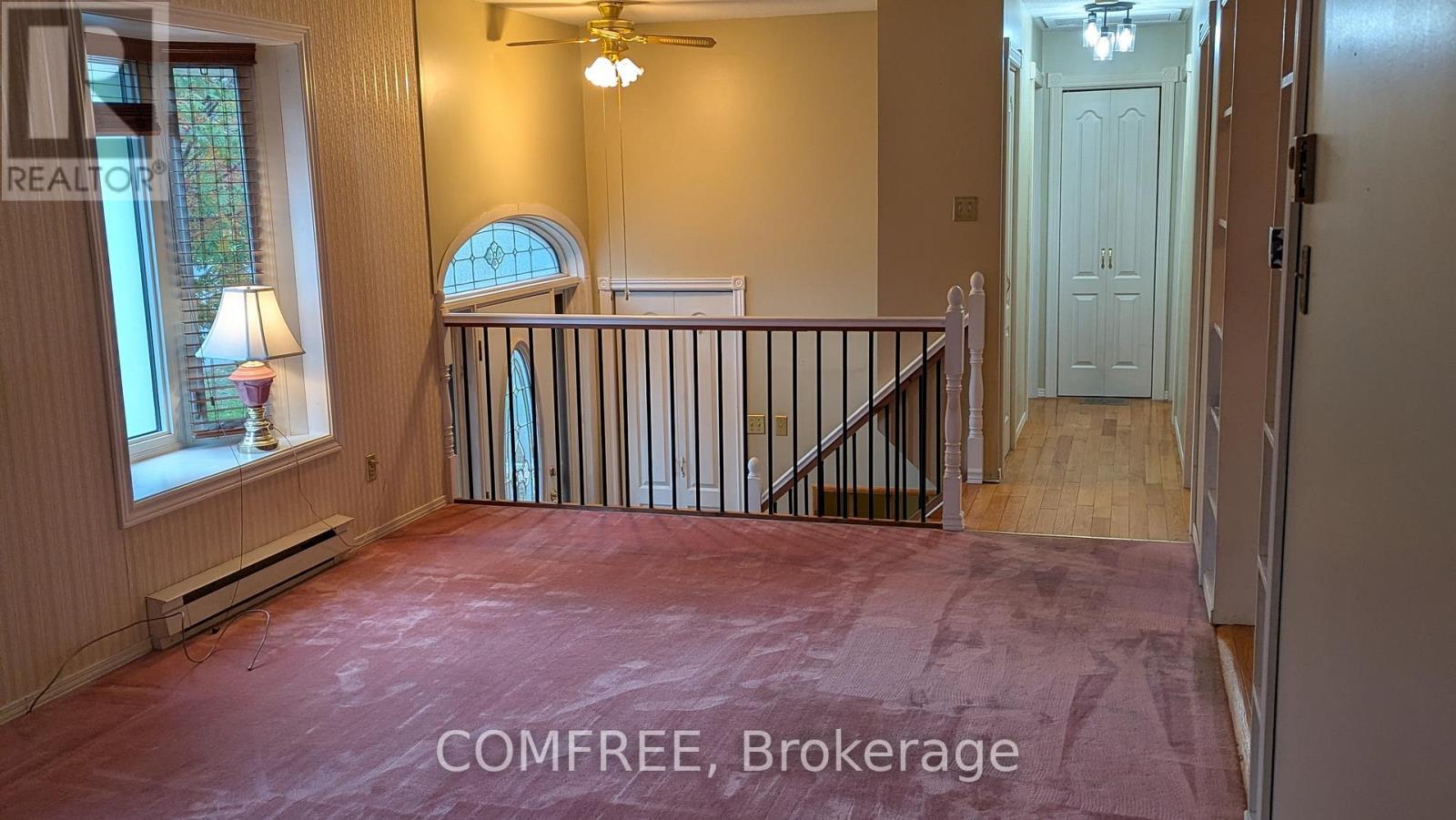 9 Woodwind Crescent, Ottawa, Ontario  K2S 1V1 - Photo 4 - X12488402