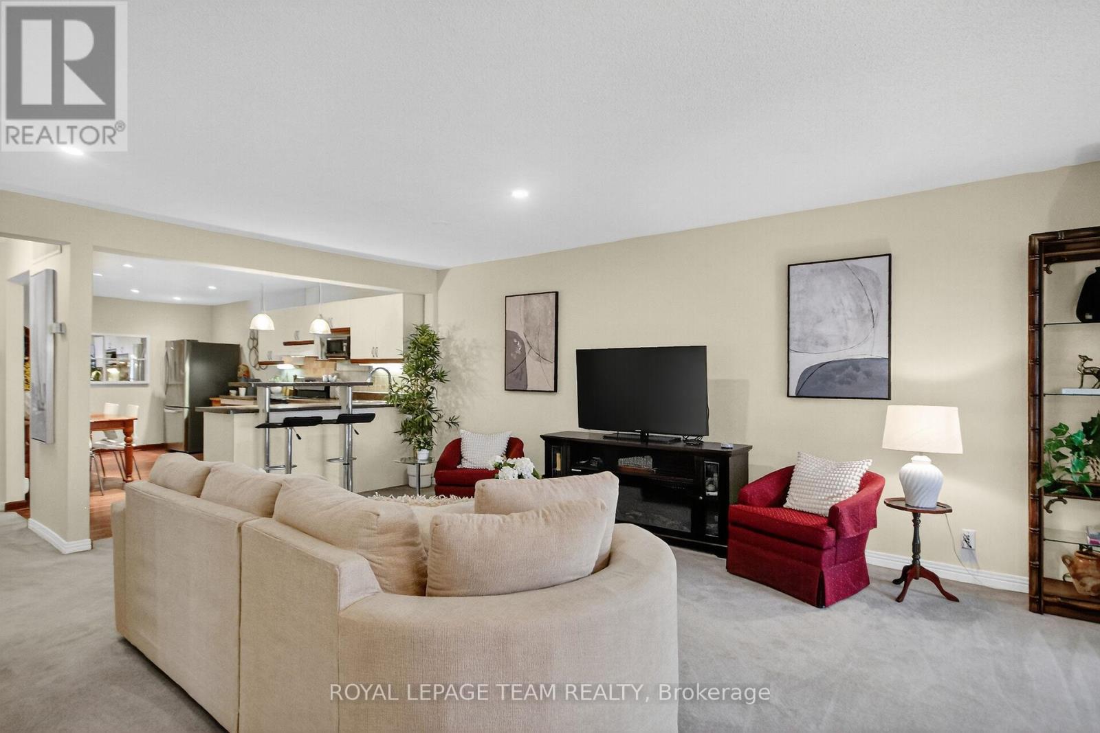 206 Stratas Court, Ottawa, Ontario  K2L 3K5 - Photo 11 - X12488406