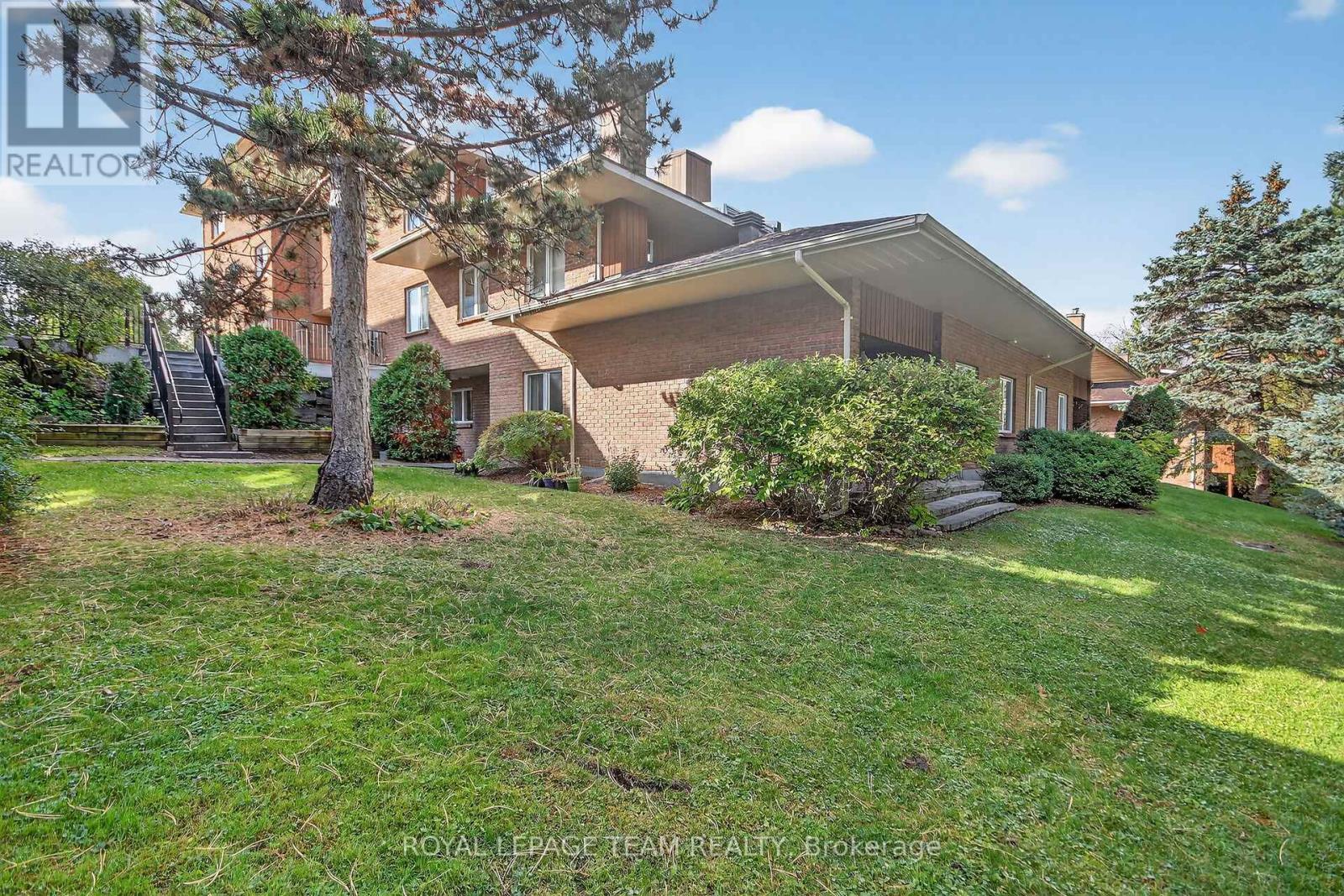 206 Stratas Court, Ottawa, Ontario  K2L 3K5 - Photo 31 - X12488406