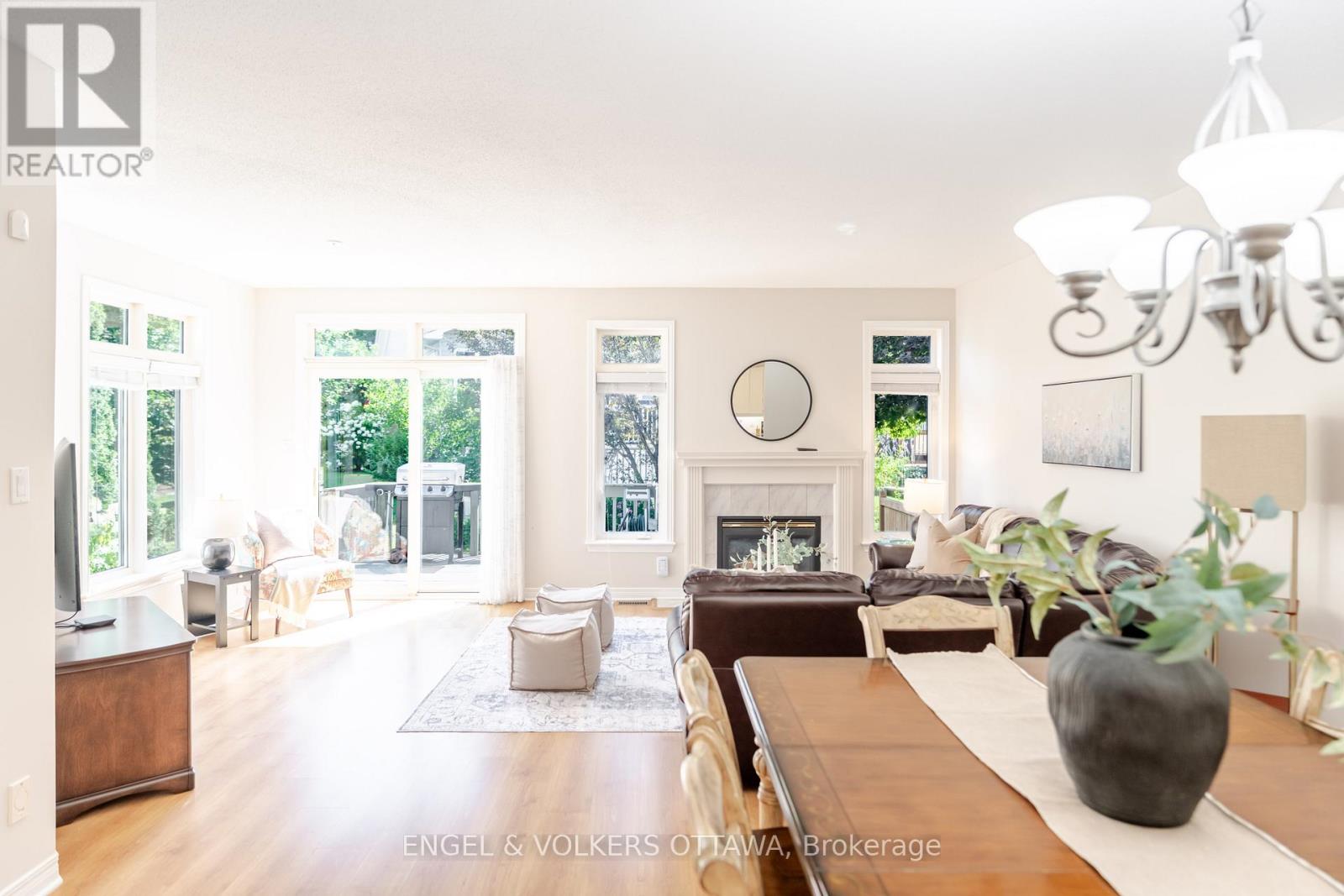 60 Sable Run Drive, Ottawa, Ontario  K2S 1W7 - Photo 29 - X12488414