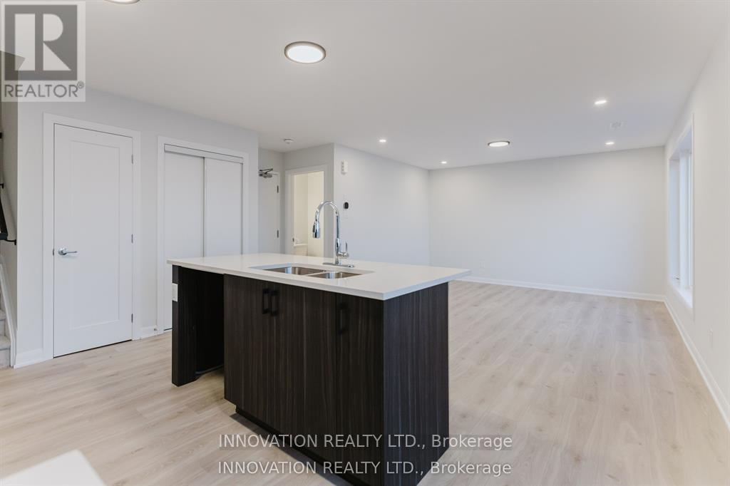 101 - Unit #19 Glenroy Gilbert Drive, Ottawa, Ontario  K2J 7N6 - Photo 9 - X12488650