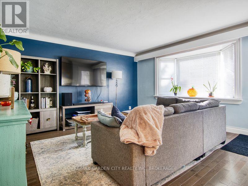 5 Hewko Street, St. Catharines (Fairview), Ontario  L2N 2E2 - Photo 17 - X12488000