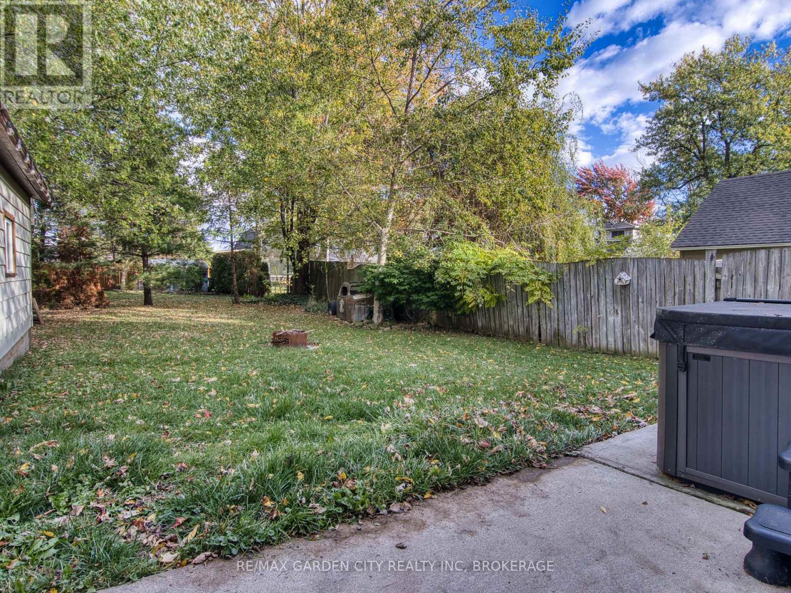 809 Steele Street, Port Colborne, Ontario  L3K 4Z5 - Photo 33 - X12488174