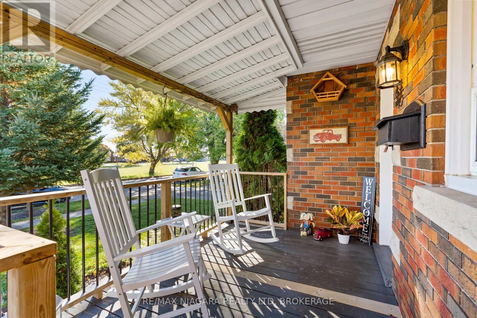 85 Golden Boulevard W, Welland, Ontario  L3B 1H8 - Photo 4 - X12488318