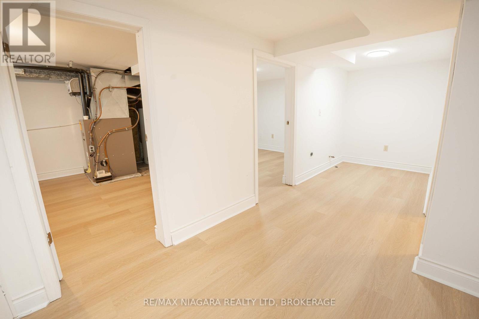 249 Russell Avenue, St. Catharines, Ontario  L2R 1X1 - Photo 21 - X12488382