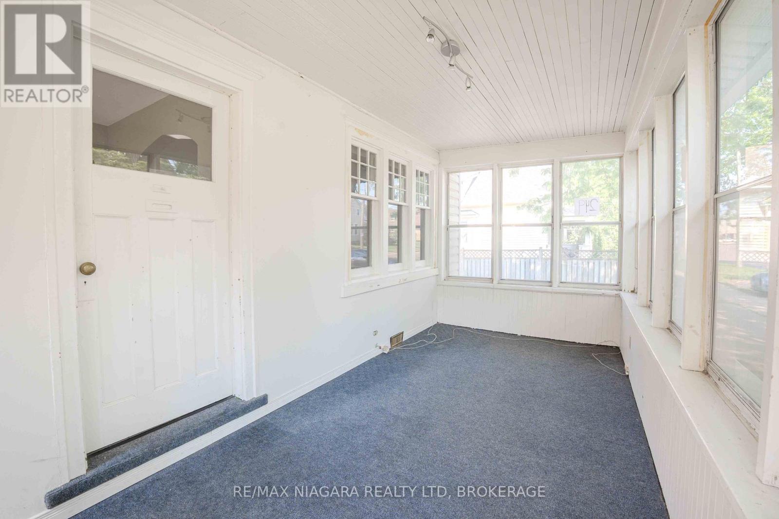 249 Russell Avenue, St. Catharines, Ontario  L2R 1X1 - Photo 28 - X12488382