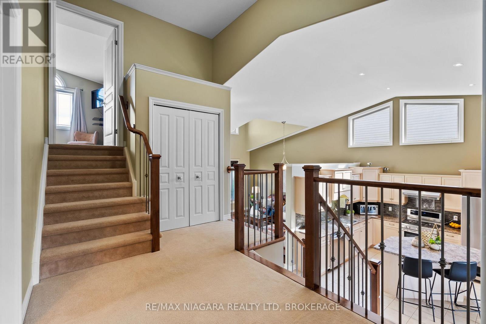 6877 Courtney Crescent, Niagara Falls, Ontario  L2H 0A3 - Photo 14 - X12488550