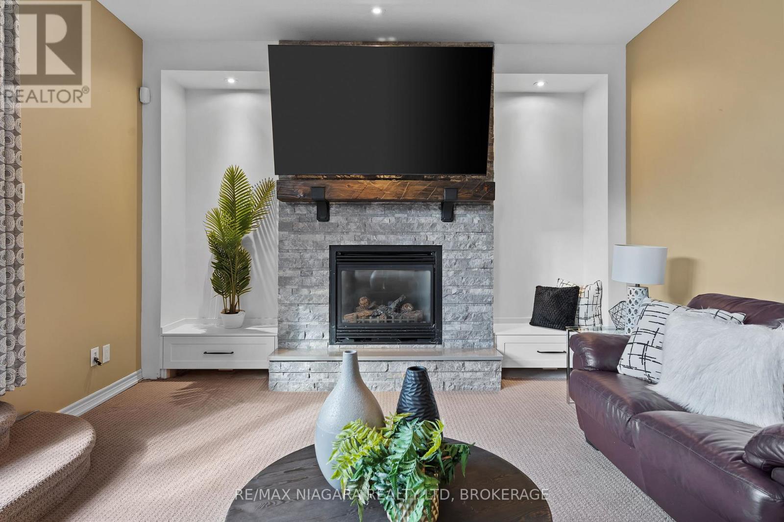 6877 Courtney Crescent, Niagara Falls, Ontario  L2H 0A3 - Photo 21 - X12488550