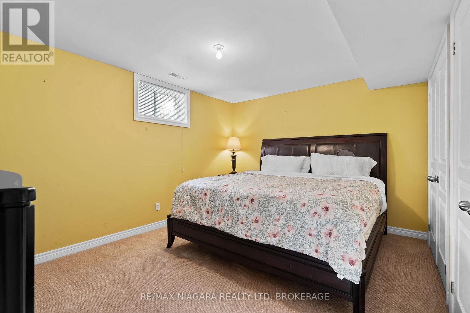 6877 Courtney Crescent, Niagara Falls, Ontario  L2H 0A3 - Photo 27 - X12488550