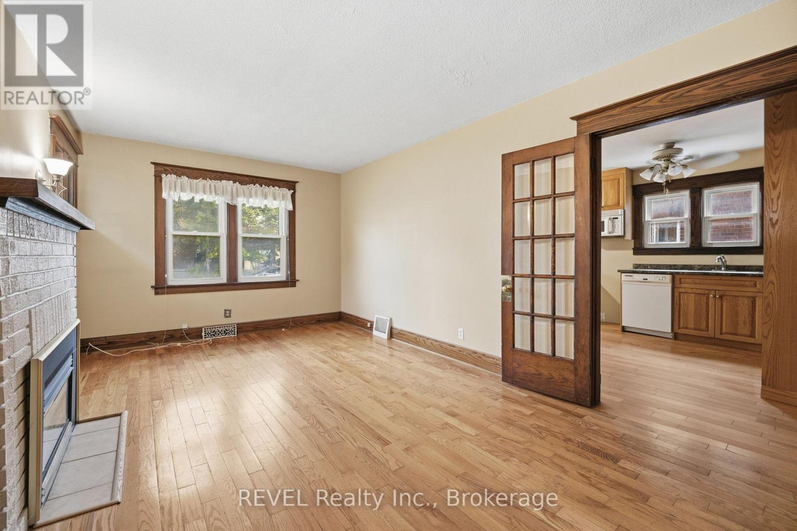 4988 Morrison Street, Niagara Falls, Ontario  L2E 2C6 - Photo 10 - X12488858