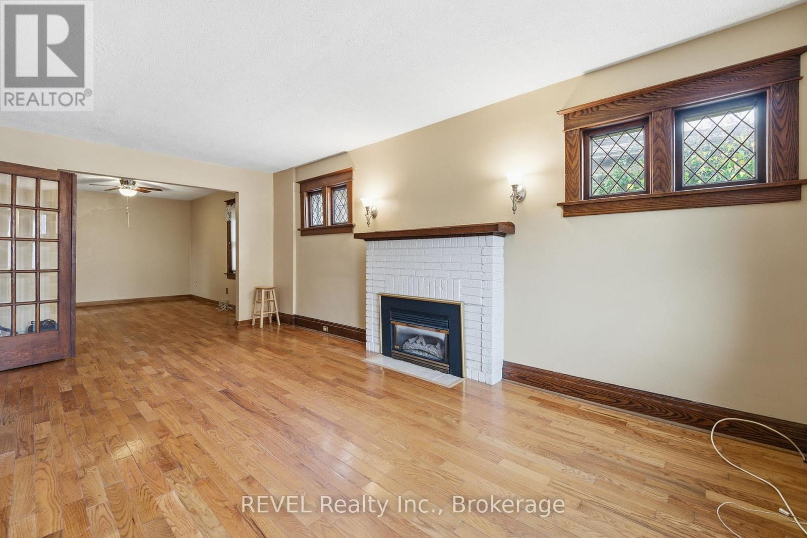 4988 Morrison Street, Niagara Falls, Ontario  L2E 2C6 - Photo 11 - X12488858