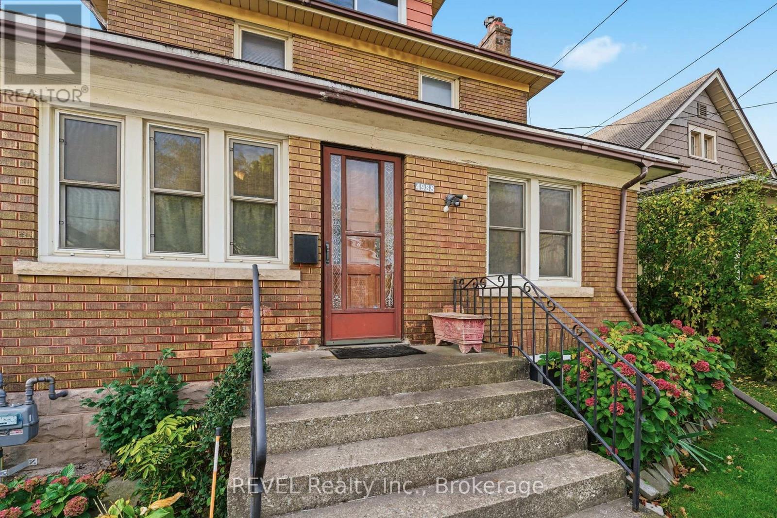 4988 Morrison Street, Niagara Falls, Ontario  L2E 2C6 - Photo 4 - X12488858