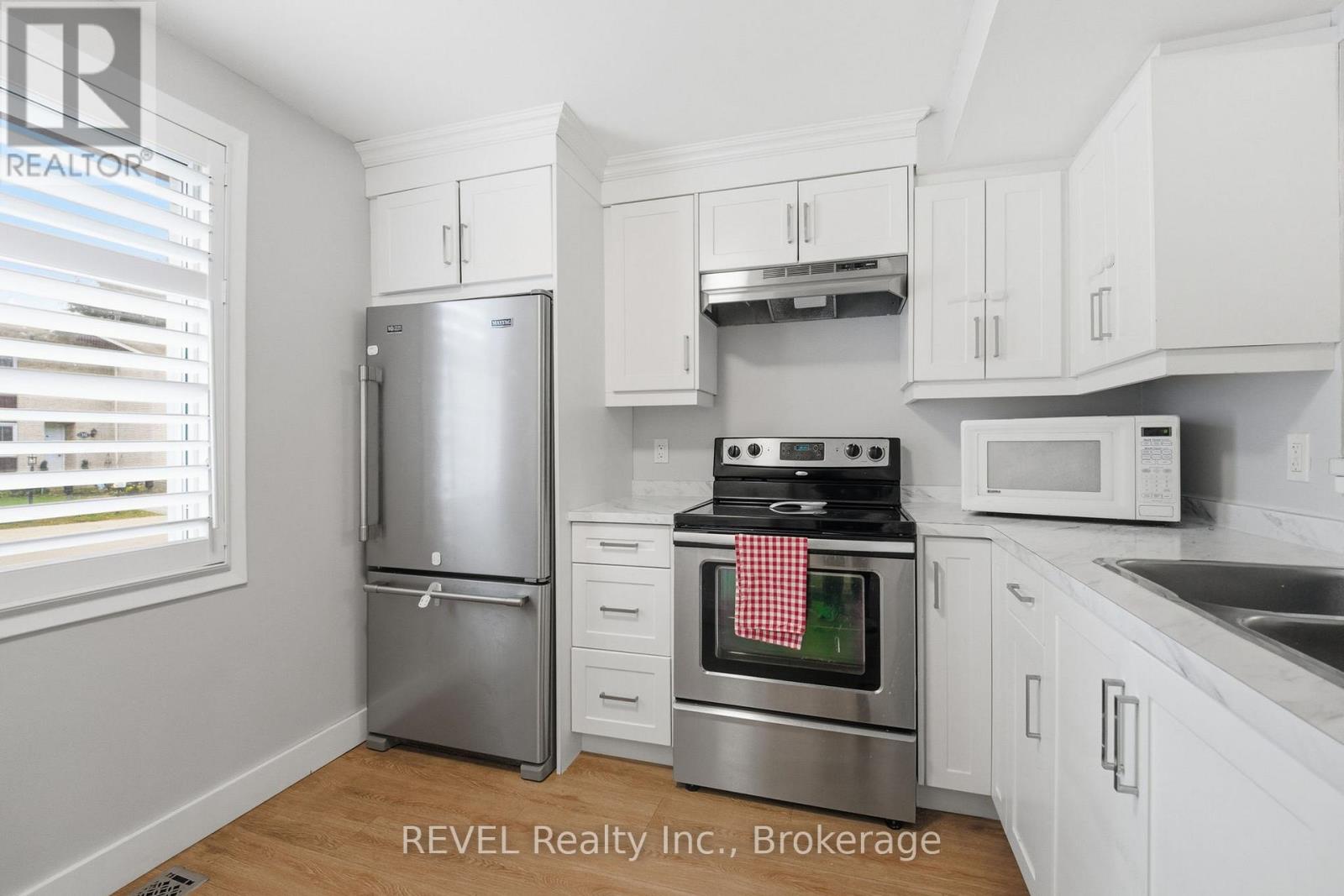 106 - 50 Lakeshore Road, St. Catharines, Ontario  L2N 6P8 - Photo 7 - X12488862