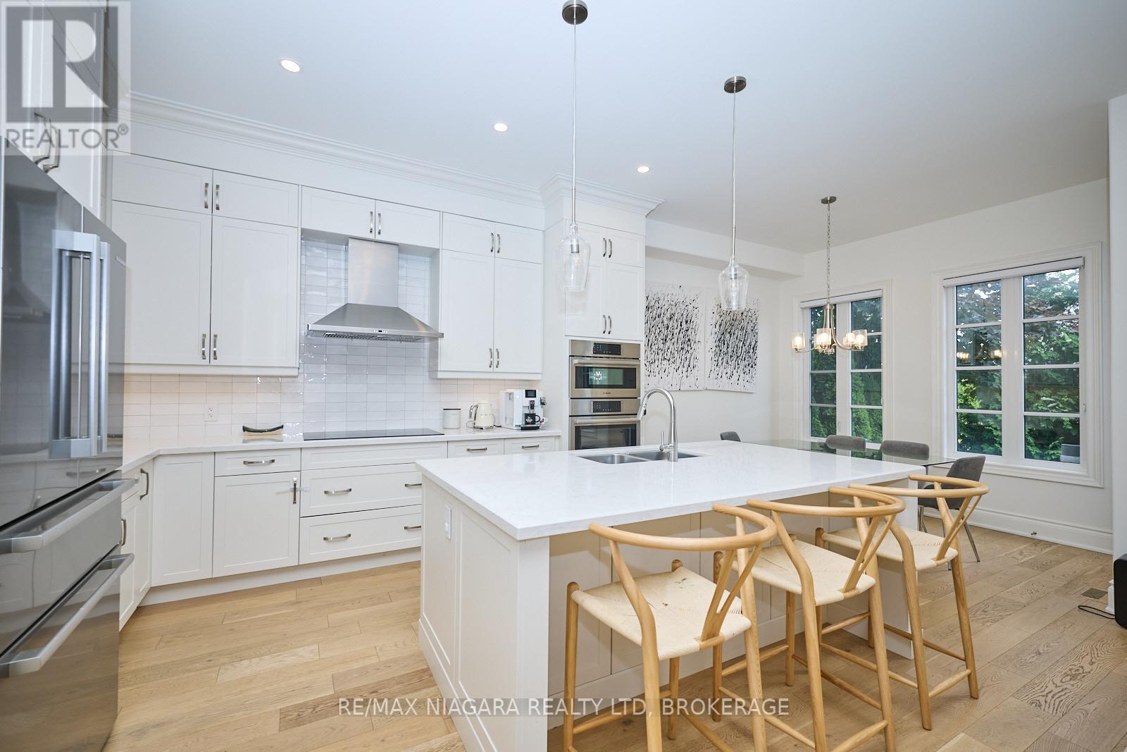 15 Arbourvale Common, St. Catharines, Ontario  L2T 4C5 - Photo 10 - X12488938