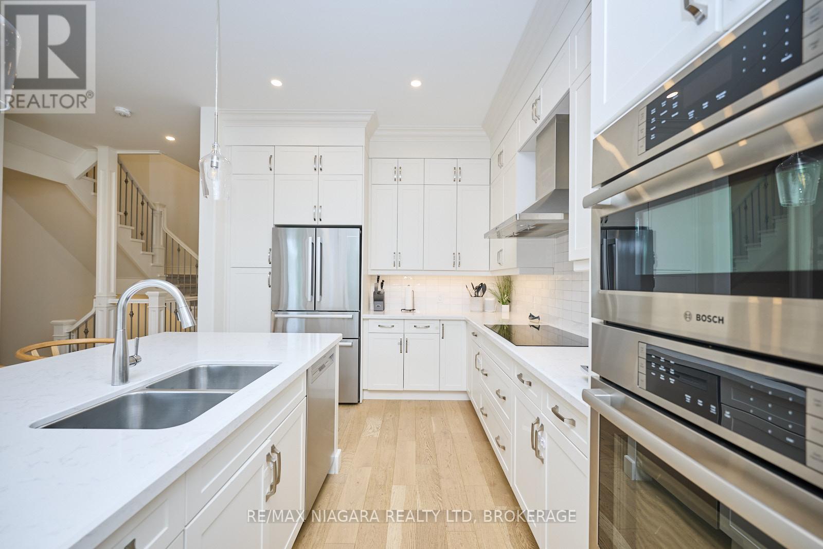 15 Arbourvale Common, St. Catharines, Ontario  L2T 4C5 - Photo 11 - X12488938