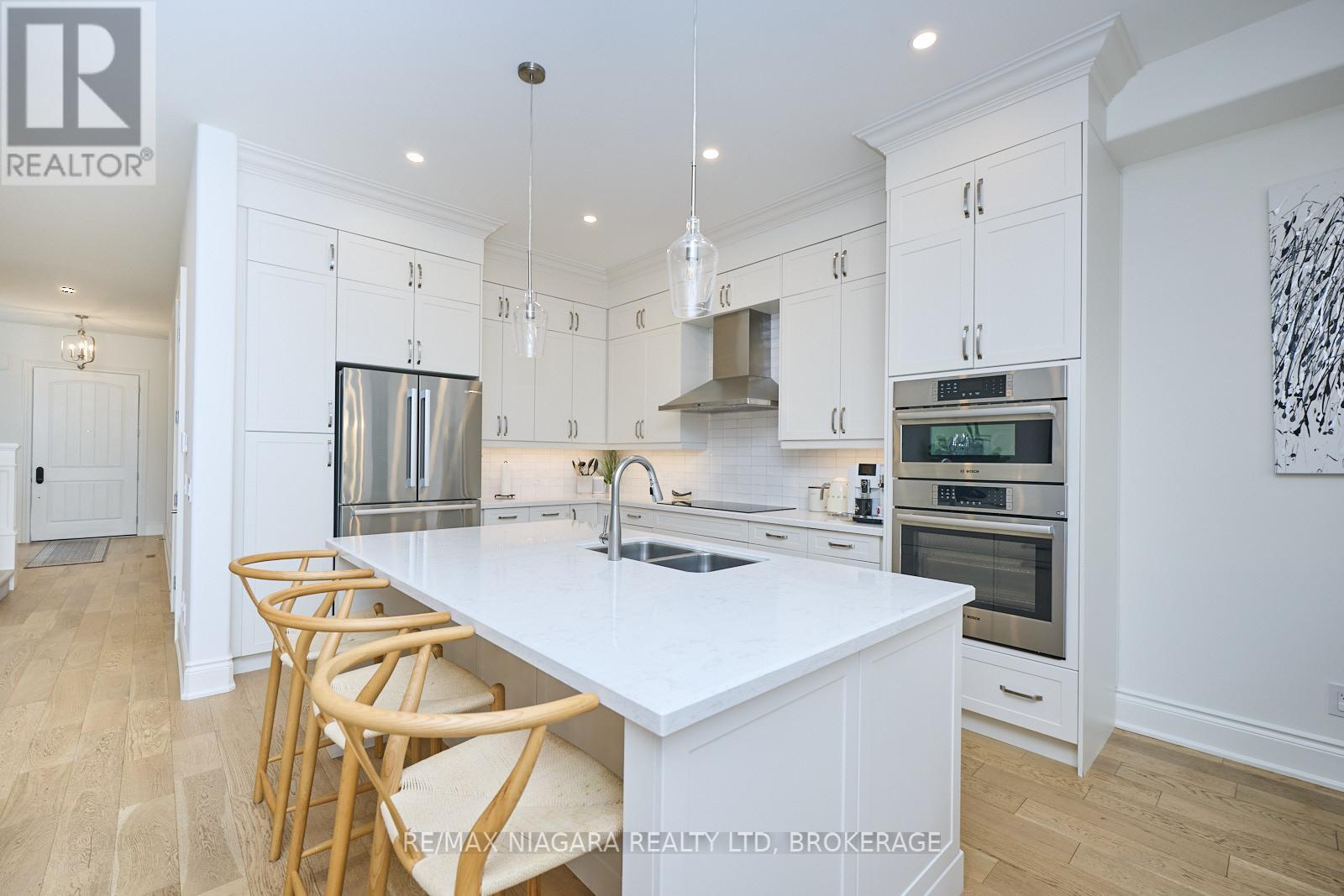 15 Arbourvale Common, St. Catharines, Ontario  L2T 4C5 - Photo 12 - X12488938