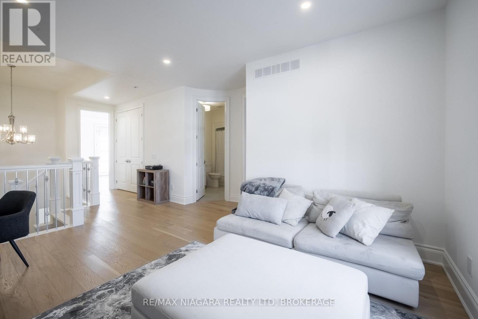 15 Arbourvale Common, St. Catharines, Ontario  L2T 4C5 - Photo 19 - X12488938