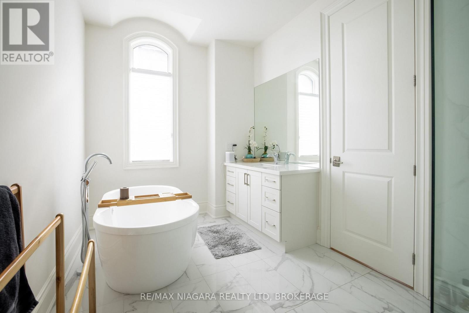 15 Arbourvale Common, St. Catharines, Ontario  L2T 4C5 - Photo 24 - X12488938