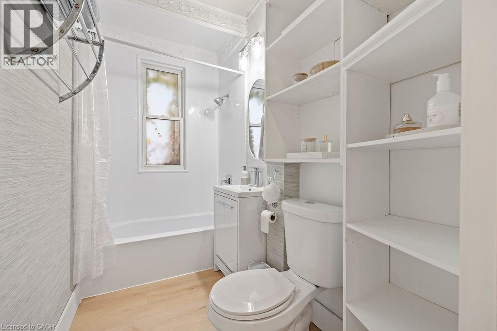 2 1/2 East 23rd Street, Hamilton, Ontario  L8V 2W6 - Photo 7 - 40782622