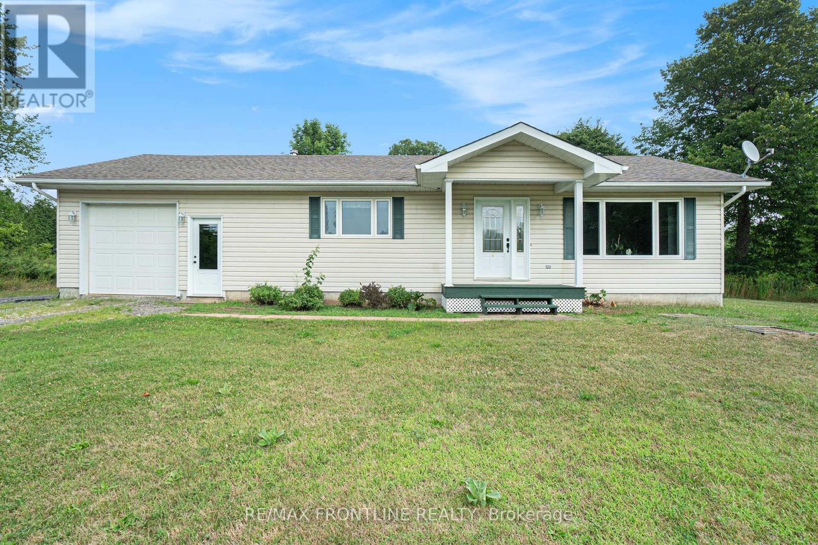 20650 Hwy 7 Highway, Tay Valley, Ontario  K0H 2B0 - Photo 2 - X12488642