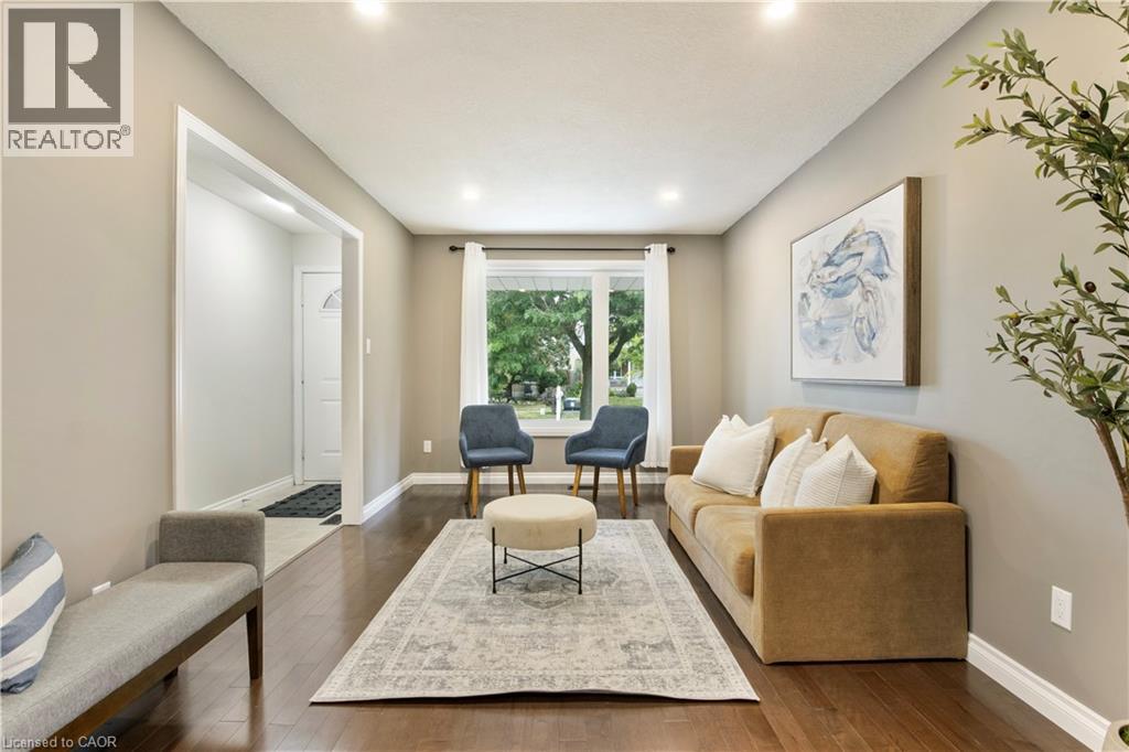 427 Dansbury Drive, Waterloo, Ontario  N2K 3X9 - Photo 4 - 40780657