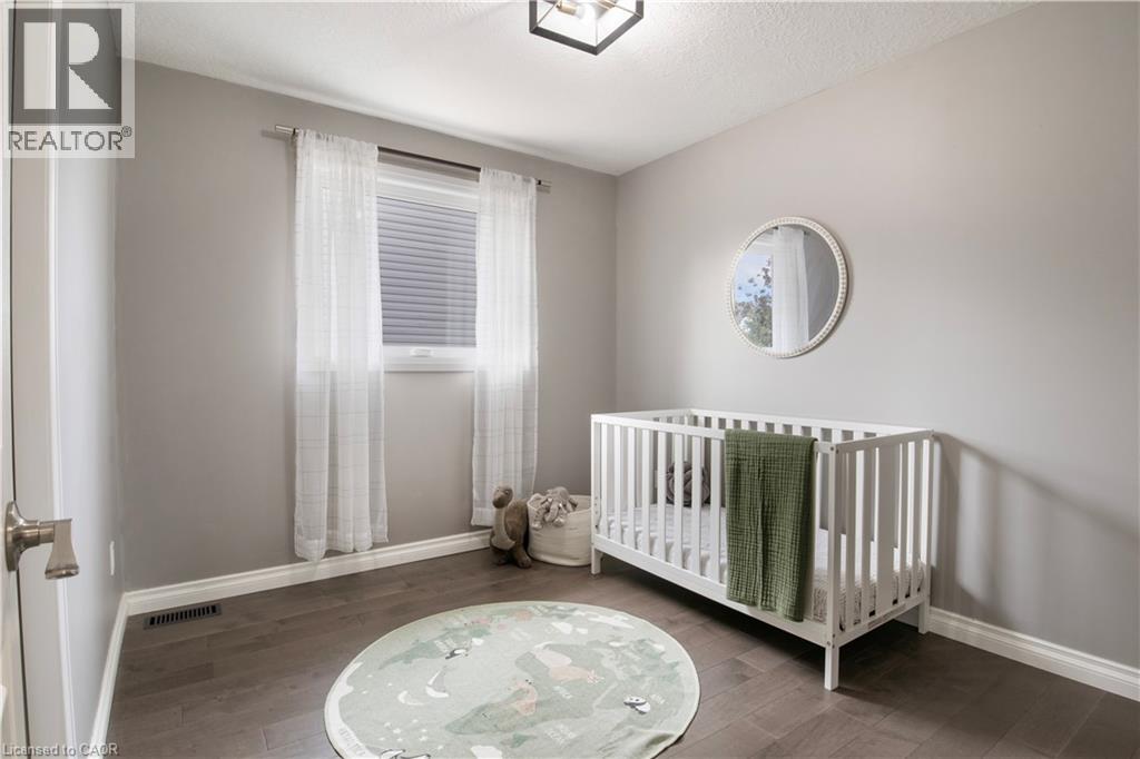 427 Dansbury Drive, Waterloo, Ontario  N2K 3X9 - Photo 27 - 40780657