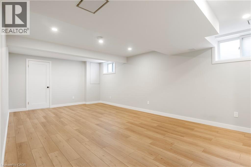 427 Dansbury Drive, Waterloo, Ontario  N2K 3X9 - Photo 33 - 40780657