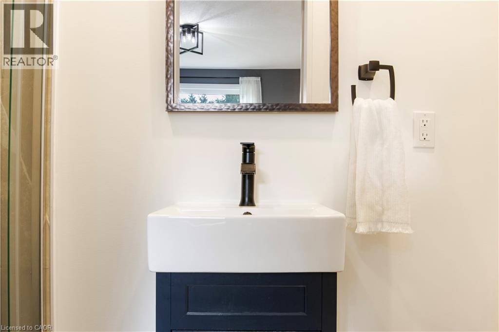 427 Dansbury Drive, Waterloo, Ontario  N2K 3X9 - Photo 21 - 40780657