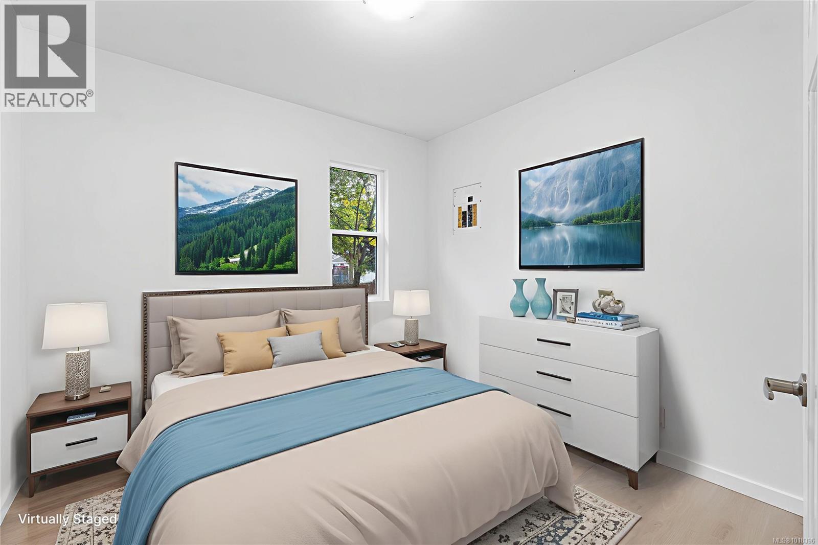 Property at 656 Lambert Ave image 3