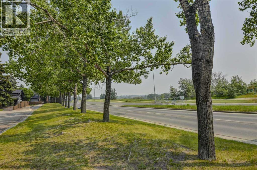 623 Lake Simcoe Close Se, Calgary, Alberta  T2J 5H7 - Photo 3 - A2229311