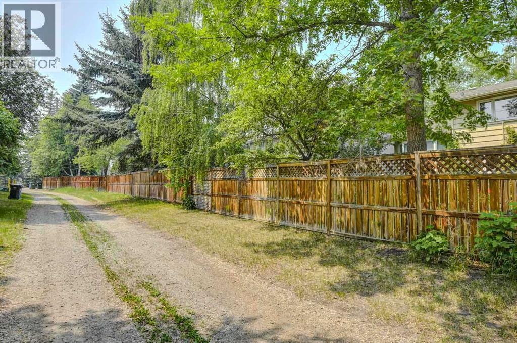 623 Lake Simcoe Close Se, Calgary, Alberta  T2J 5H7 - Photo 38 - A2229311