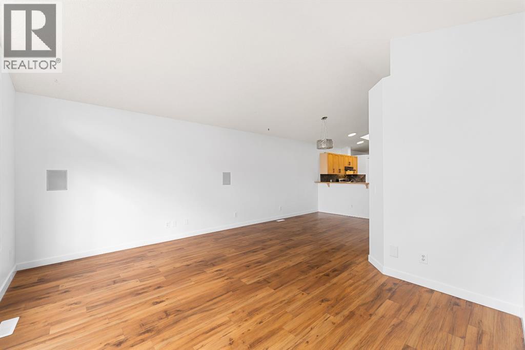 203 Prestwick Heights Se, Calgary, Alberta  T2Z 4K3 - Photo 12 - A2265895