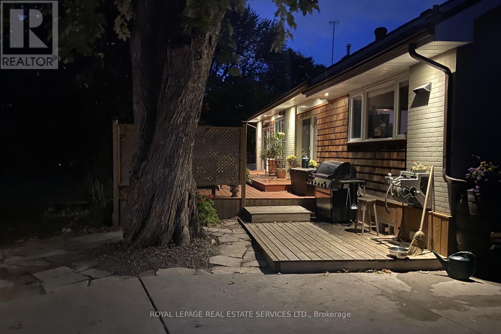 167 Oliver Place, Oakville, Ontario  L6H 1K9 - Photo 48 - W12457697