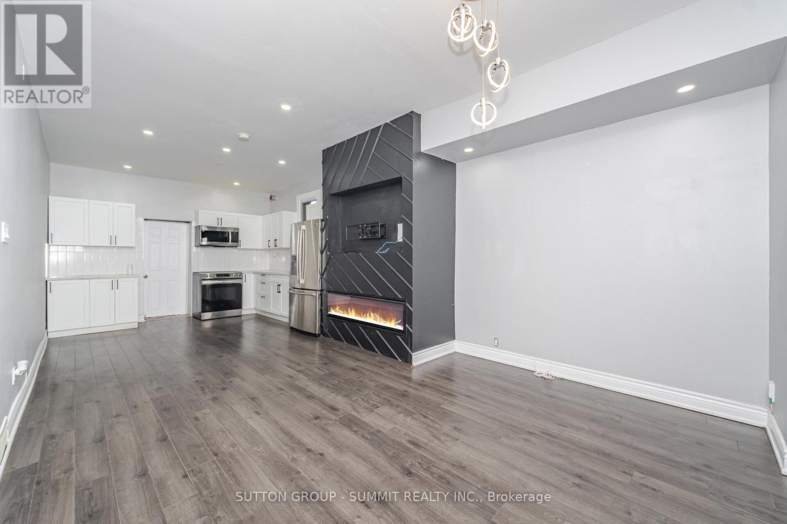 10 Pearl Street, Brantford, Ontario  N3T 3N4 - Photo 12 - X12480909