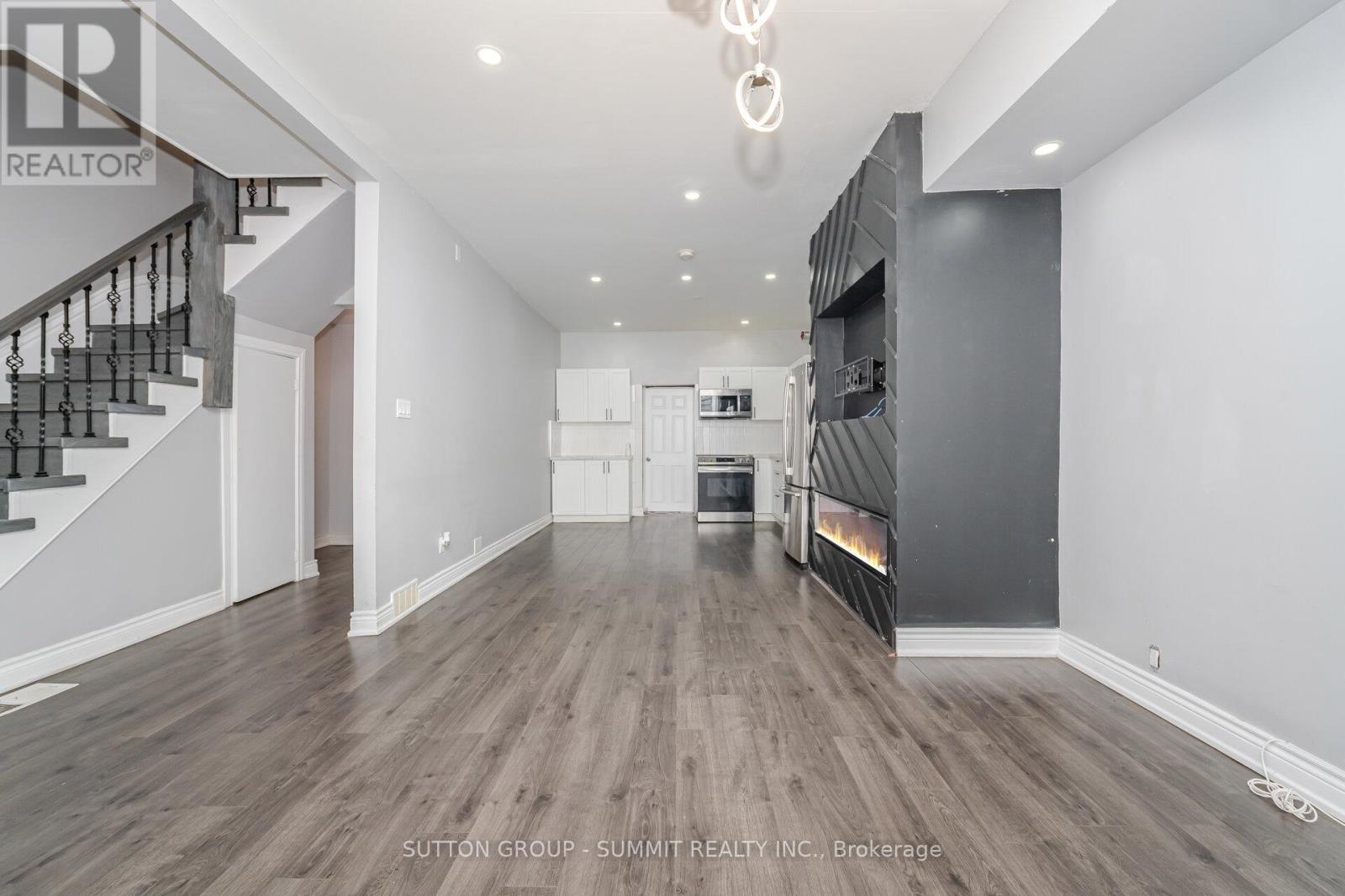 10 Pearl Street, Brantford, Ontario  N3T 3N4 - Photo 11 - X12480909