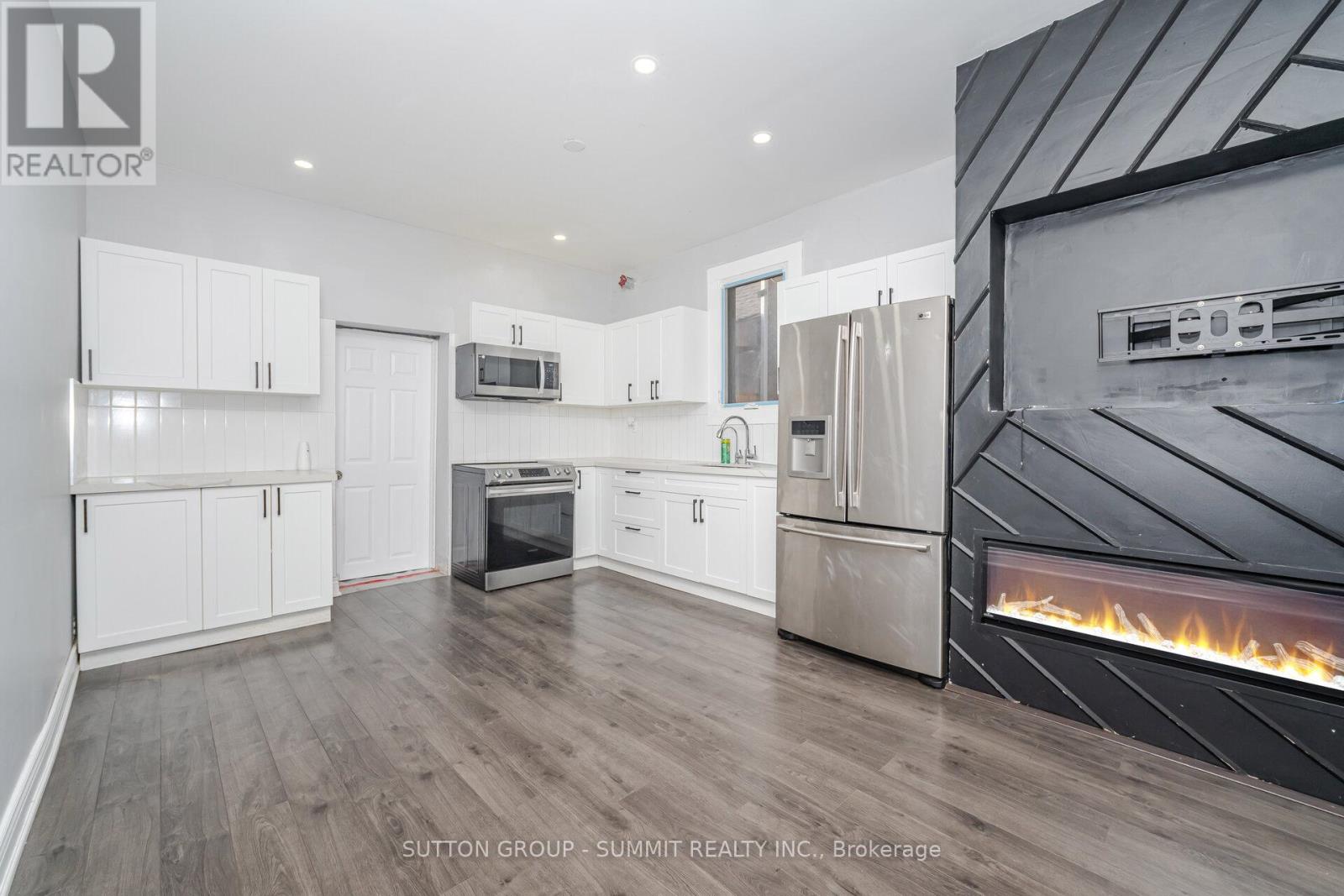 10 Pearl Street, Brantford, Ontario  N3T 3N4 - Photo 14 - X12480909