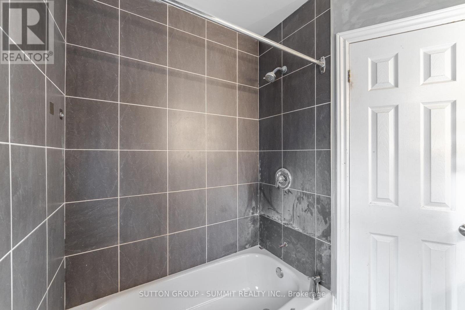 10 Pearl Street, Brantford, Ontario  N3T 3N4 - Photo 18 - X12480909