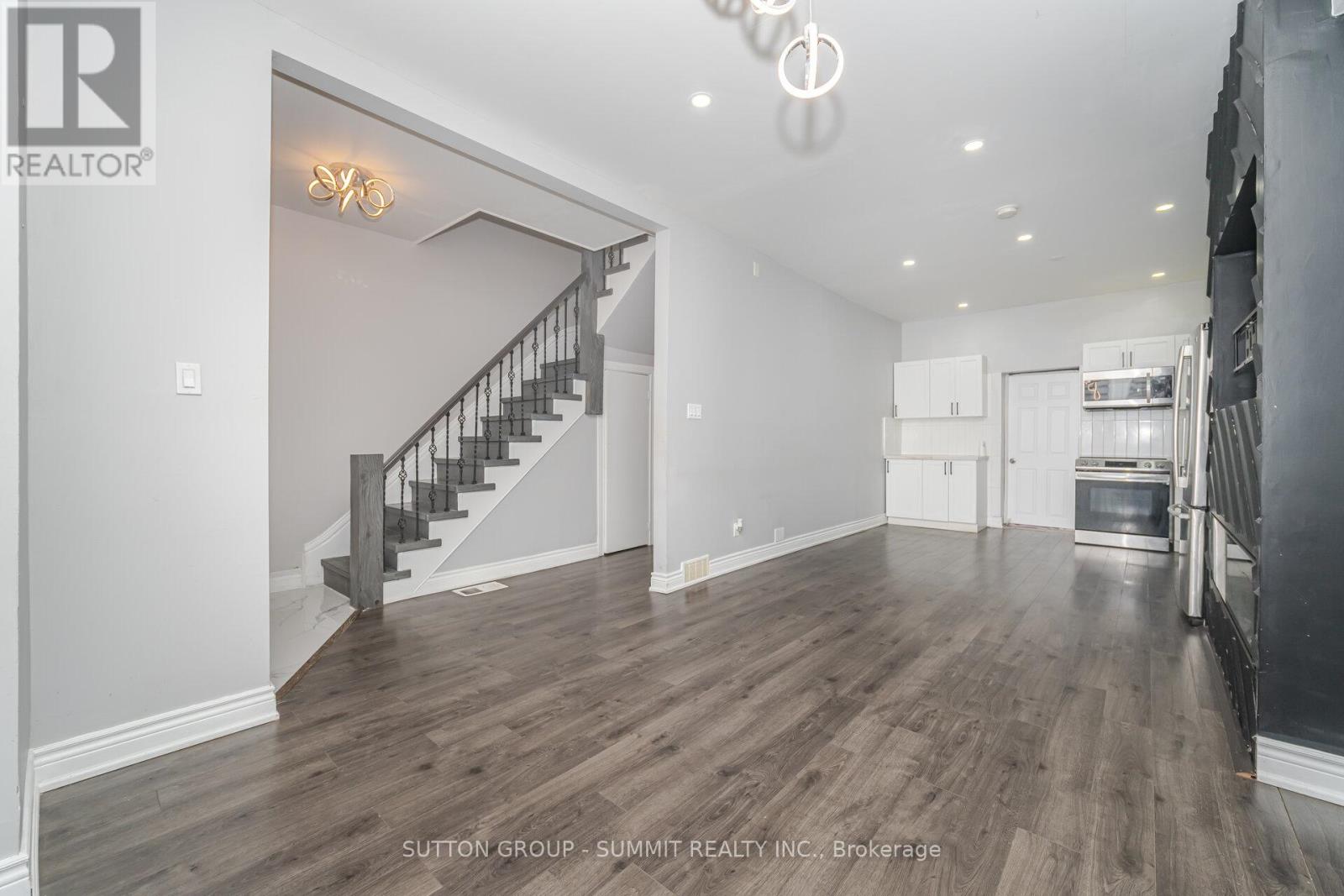 10 Pearl Street, Brantford, Ontario  N3T 3N4 - Photo 10 - X12480909