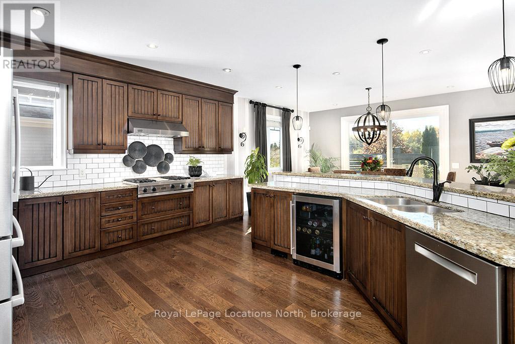 138 Rankin's Crescent, Blue Mountains, Ontario  N0H 2P0 - Photo 8 - X12487771