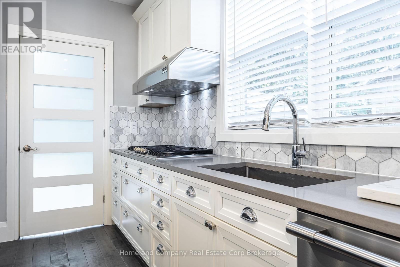 137 Water Street, Stratford, Ontario  N5A 3C3 - Photo 17 - X12487792